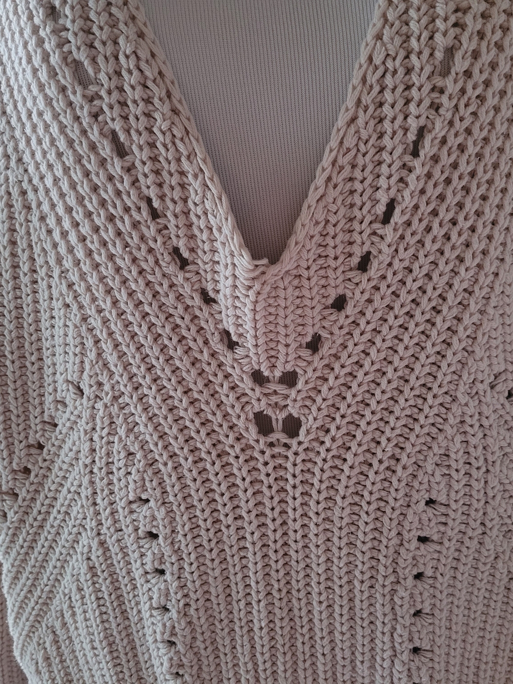 Free People Cotton Light Beige V-Neck Knit Sweater - Women's Sweater XS - Picture 3 of 6